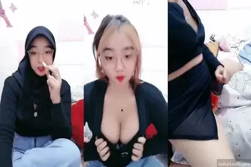 Cewek Cantik Colmek Pamer Memek Becek Manis